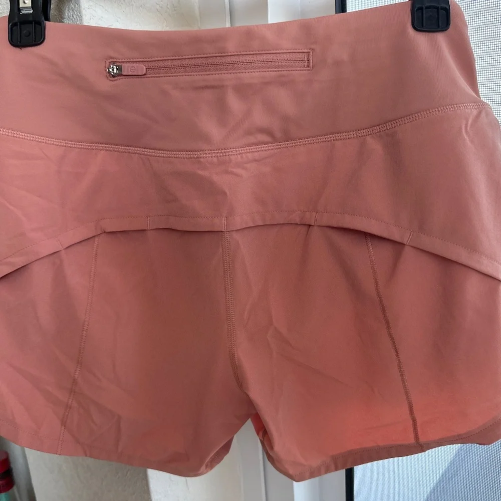 Lululemon Speed Up MR Short 4” *Lined. NWT. Size 4 - Picture 2 of 3